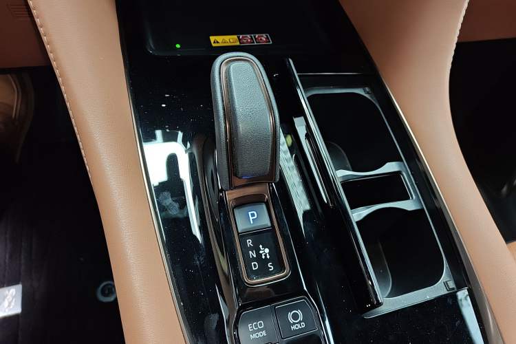 Used Toyota Alphard 2024 Dual-Engine 2.5L Prestige Edition Gear Lever