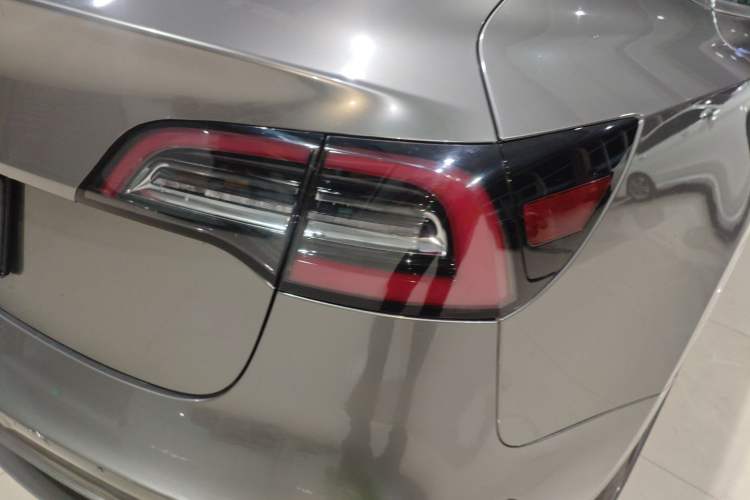 Used Tesla Model 3 2019 Standard Range Rear-Drive Upgraded Version
