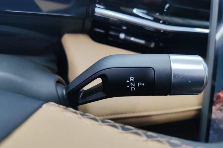 Used Geely Galaxy L6 2024 125km PLUS Dragon Edition