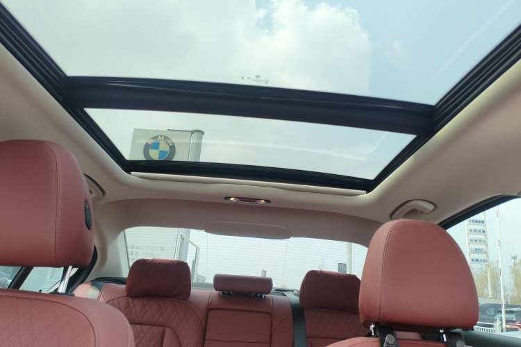 Used BMW i3 2025 eDrive 35 L
