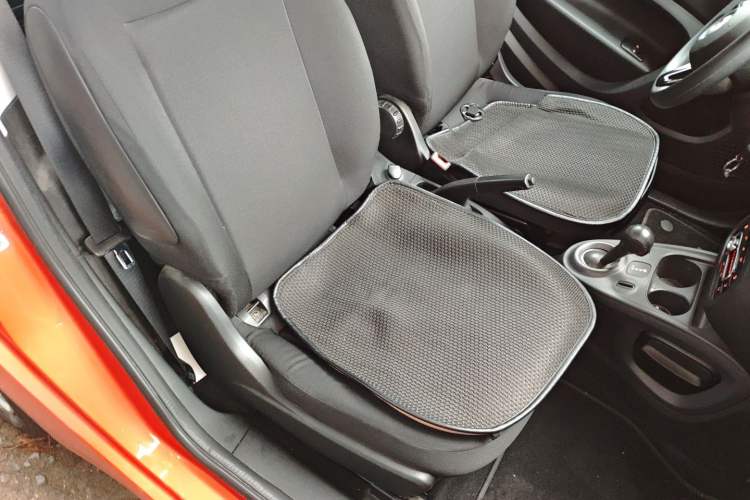 Used smart fortwo 2015 1.0L 52 kW hardtop Dynamic version