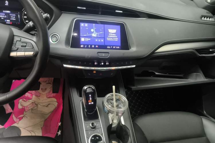 Used Cadillac XT4 2021 28T Two-Wheel Drive Luxury Version Audio And AC Panel