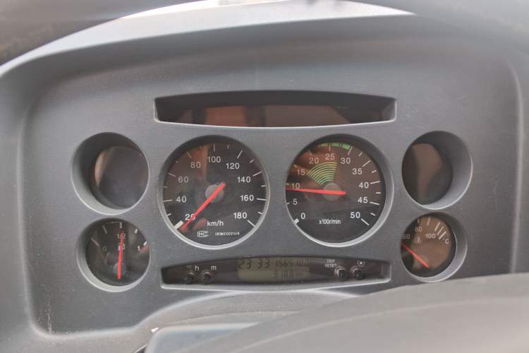 Used Iveco Turin 2009 2.5T-A32 Base Version