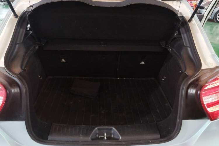 Used Mercedes-Benz A-Class (Import) 2015 A 200 Sport Edition