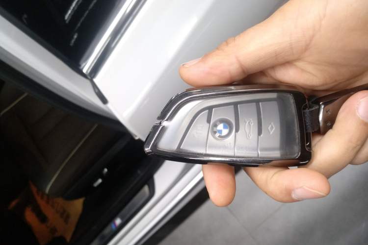 Used BMW 5 Series 2022 Second Facelift 525Li M Sport Package