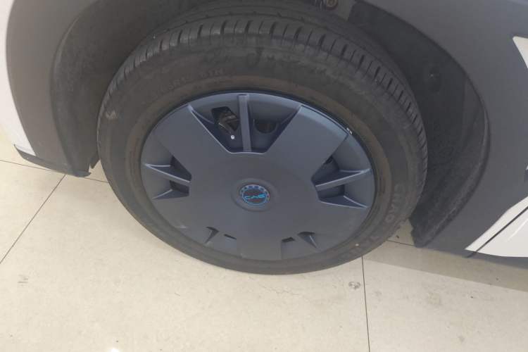 Used BYD Seagull 2024 Honor Edition 305km Dynamic Version Left Front Wheel Hub