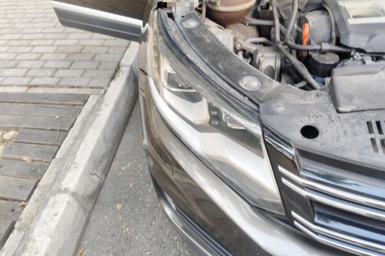 Used Volkswagen Tiguan 2015 2.0 TSI Automatic All-Wheel Drive Flagship Edition
