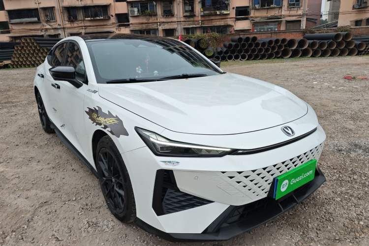 Used Changan UNI-V 2024 1.5T Prestige Edition