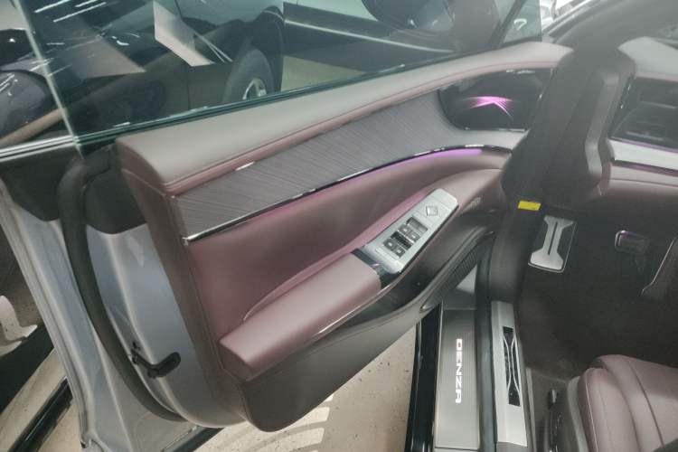 Used Denza Z9GT 2024 1100 Four-Wheel Drive Ultra Version