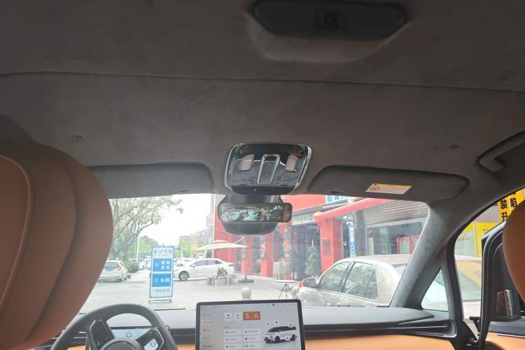 Used Geely Galaxy LEVC L380 2025 805 km Flagship Version All-Wheel Drive Headliner