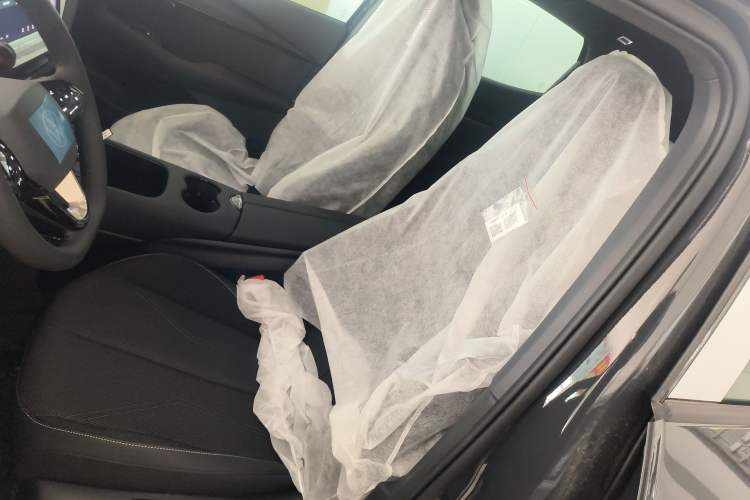 Used Volkswagen ID.UNYX 2025 Pure Model