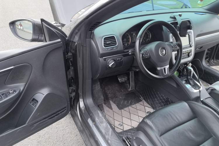 Used Volkswagen Eos 2011 2.0 TSI Driver Seat