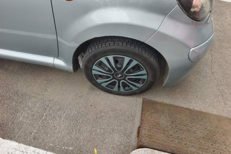 Used BYD F0 2012 1.0L XuanKu Trim Right Front Wheel Hub