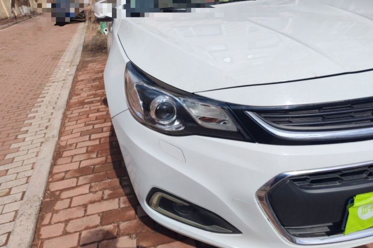 Used Chevrolet Malibu 2017 1.5T Automatic Luxury Edition Right Front Headlight