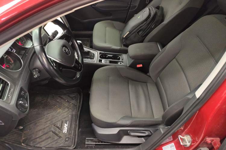 Used Volkswagen Golf 2015 1.4TSI Automatic Comfort Model
