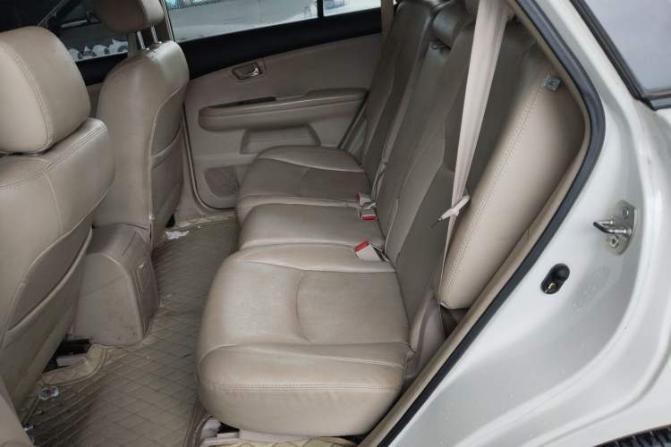 Used BYD S6 2014 2.0L Manual Luxury 5-Seater Left Rear Seat