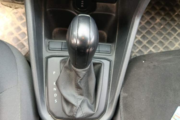 Used Volkswagen Santana 2021 1.5L Automatic Fashion Edition Gear Lever