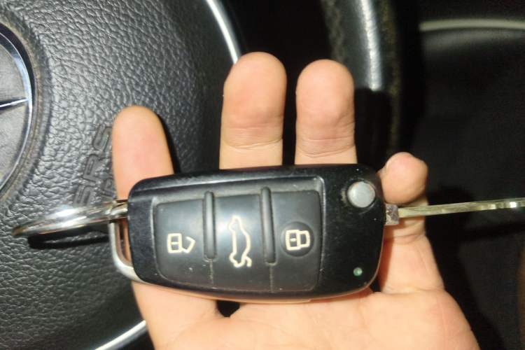 Used JAC Group Refine S2 2015 1.5L CVT Luxury Smart Version