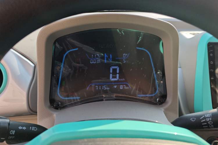 Used JMEV Xiao Qilin 2024 201 km Luxury Version
