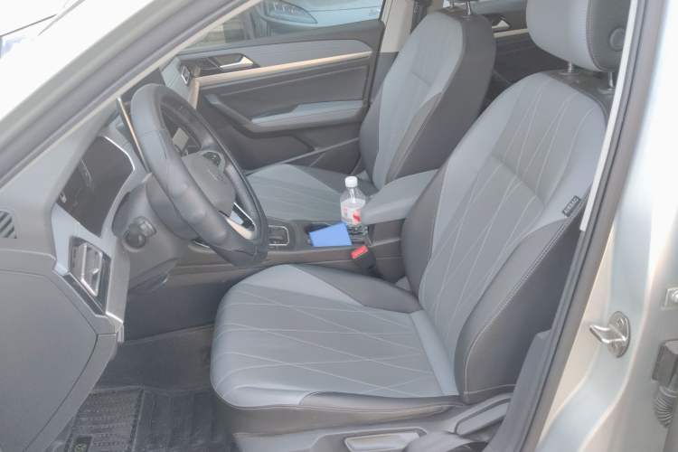 Used Volkswagen Lavida 2023 Revised Version 1.5L Automatic 5 Millionth Edition Left Front Seat