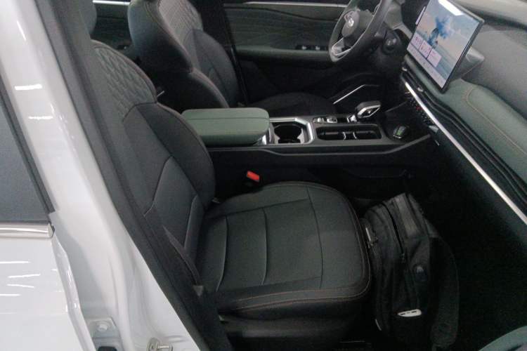 Used Geely Auto Haoyue L 2024 2.0T DCT Prestige Version