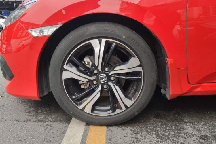 Used Honda Civic 2016 220TURBO CVT Prestige Edition Left Front Wheel Hub