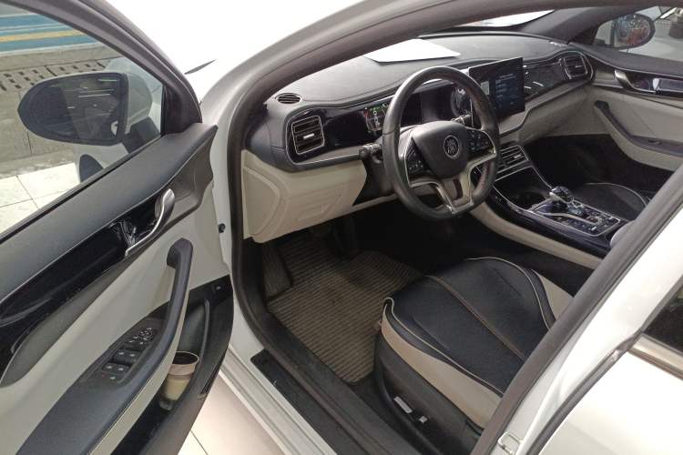 Used BYD Qin PLUS 2021 EV 400KM Luxury Model
