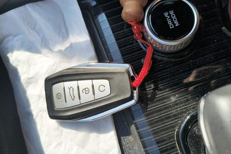 Used Geely Auto Monjaro L 2021 2.0TD High-Power Automatic All-Wheel-Drive Flagship Version Vehicle Key