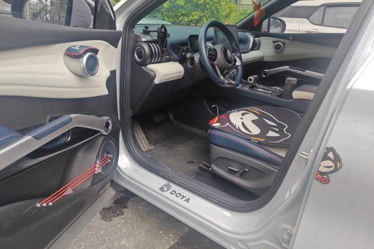 Used BYD Yuan PLUS 2022 510 km Flagship Version Interior 3