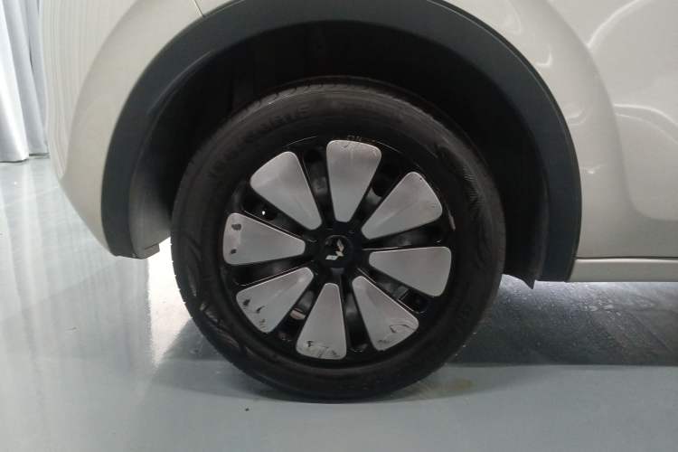 Used Wuling Bingo 2023 333 km Lingxi Connected+ Version Exterior 5