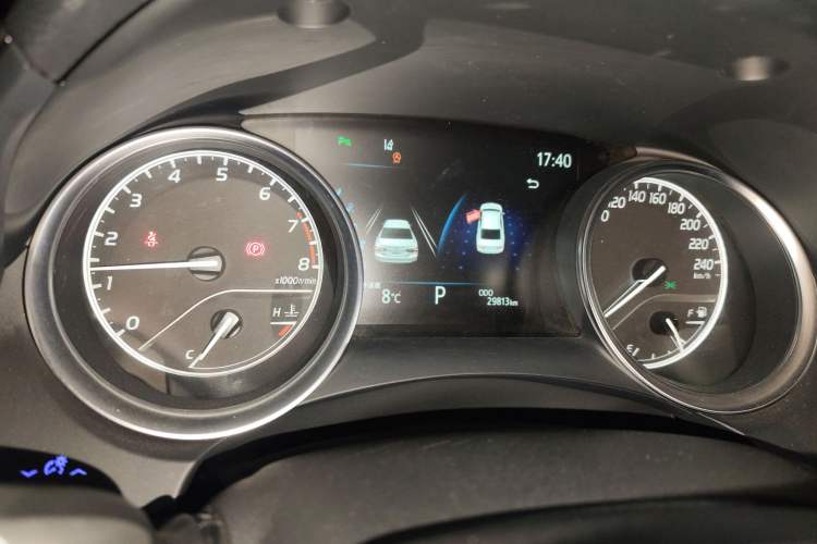 Used Toyota Camry 2023 2.0G Luxury Edition
