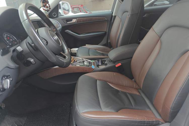 Used Audi Q5 2017 40 TFSI Comfort Model Left Front Seat