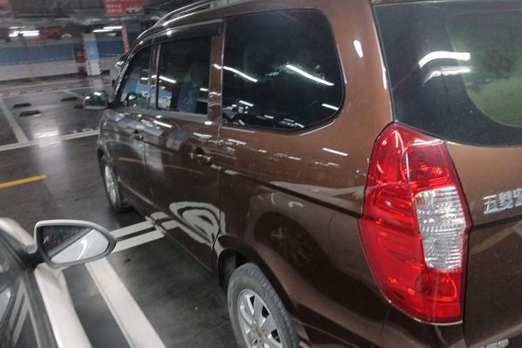 Used Wuling Hongguang 2014 1.5L S Standard Version Rear Left 45 Deg