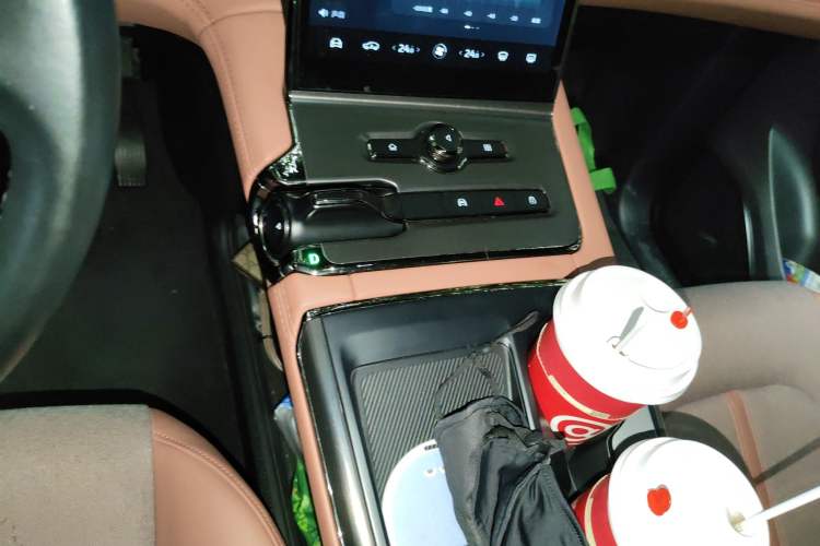 Used Nio EC6 2020 440 km Performance Version Gear Lever