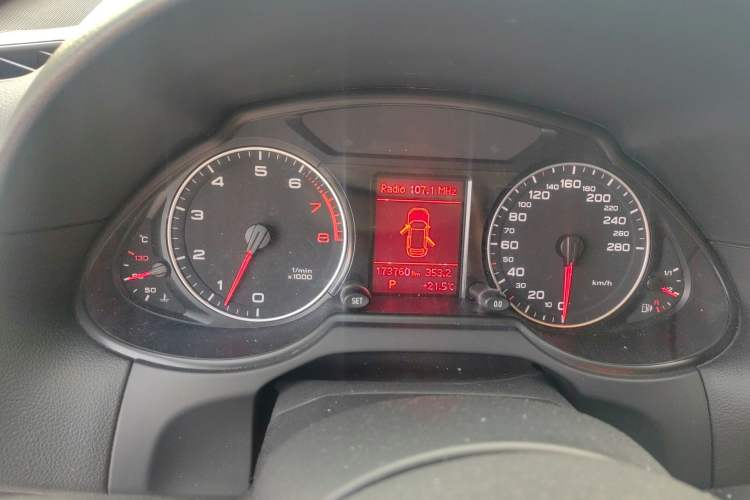 Used Audi Q5 2012 2.0TFSI Technology Model Instrument Cluster