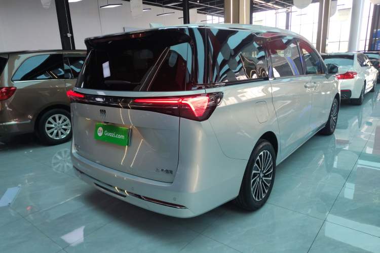 Used Buick GL8 New Energy 2025 Lu Shang Luxury Edition 7-Seater Rear Right 45 Deg