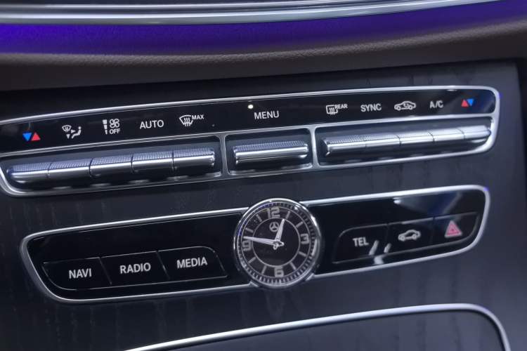 Used Mercedes-Benz E-Class 2020 Facelift E 260 L Sport Edition
