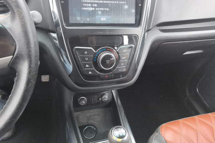 Used SWM X3 2017 1.5T Manual Fashion Model
