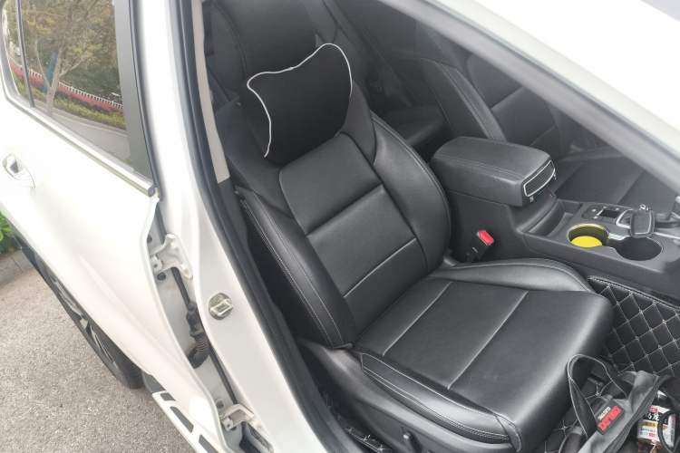 Used Kia KX5 2017 1.6T Automatic Two-Wheel Drive 15th Anniversary Special Edition DLX
