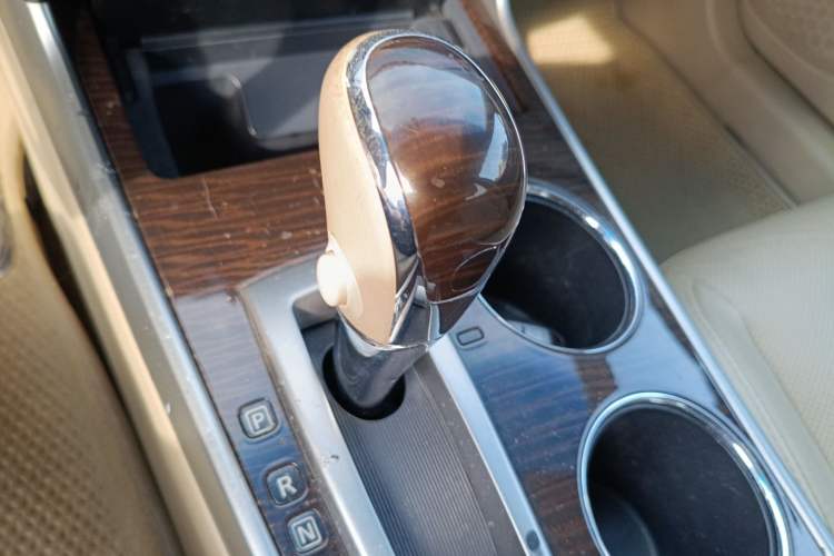 Used Nissan Teana 2016 2.0L XE Fashion Edition Gear Lever