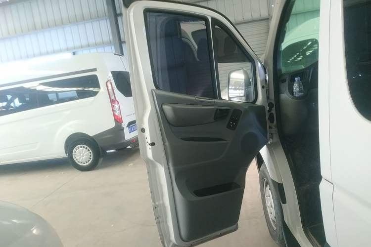 Used Foton Toano 2021 2.0T Manual Tongtu Short Wheelbase Mid-Height 5/6-Seater 4F20TC3
