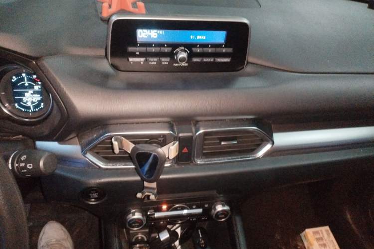 Used Mazda CX-5 2017 2.0L Manual Two-Wheel Drive Comfort Version China V Standard Audio And AC Panel