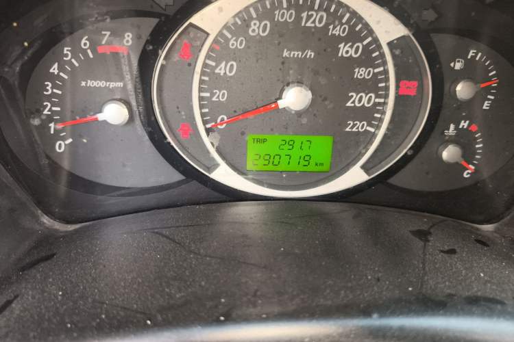 Used Hyundai Tucson 2009 2.0L Manual Two-Wheel Drive Fashion Edition