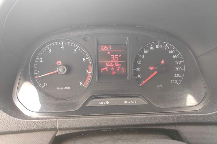 Used Volkswagen Jetta 2013 1.4L Manual Fashion Model
