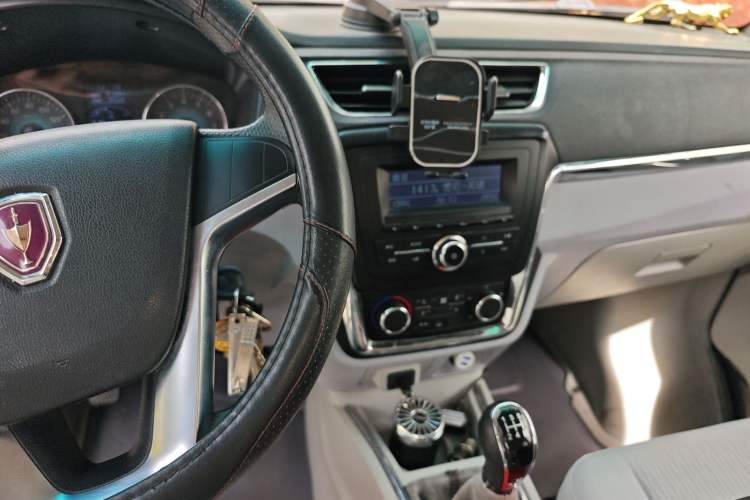 Used Jinbei New Hiace X30L 2016 1.5L Wealth Edition DLCG14 Audio And AC Panel