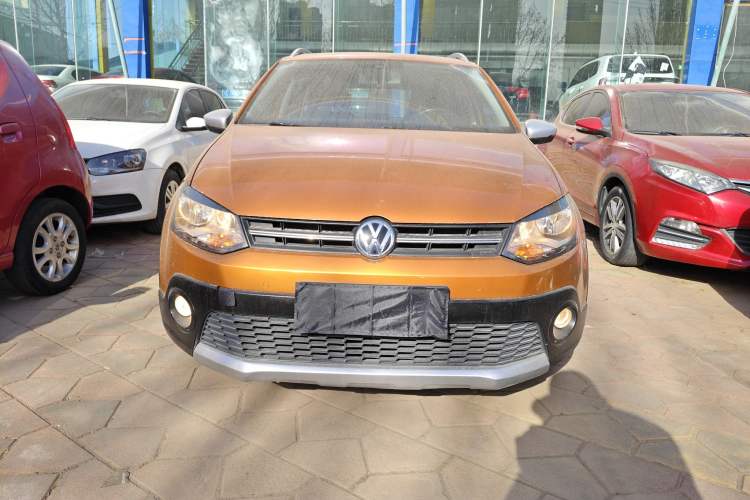 Used Volkswagen Polo 2014 1.6L Cross Polo Automatic