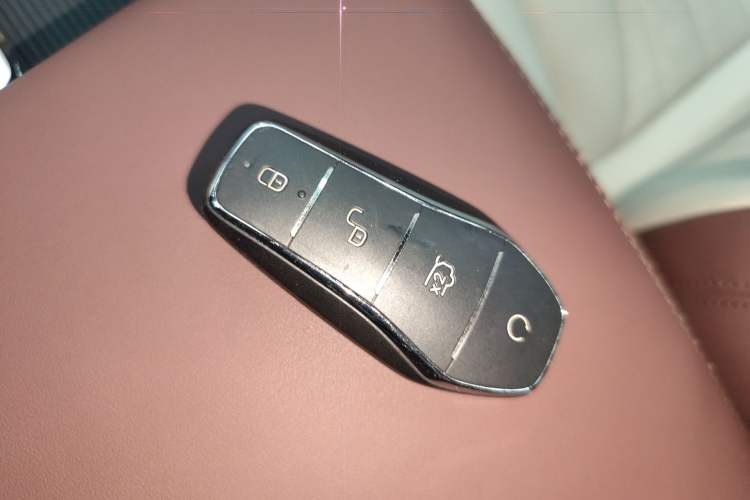 Used BYD Seal 2023 DM-i 1.5T 121km Flagship Model
