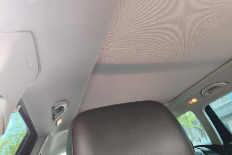 Used Volkswagen Magotan 2012 Travel Edition 2.0 TSI Luxury Version Headliner