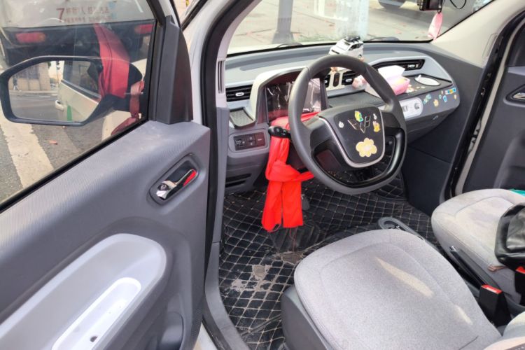 Used Wuling Hongguang MINIEV 2022 Macaron Premium Model – Lithium Iron Phosphate