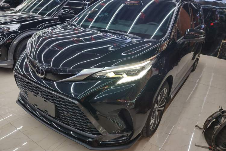 Used Toyota Granvia 2024 2.5L Hybrid Prestige PLUS Edition